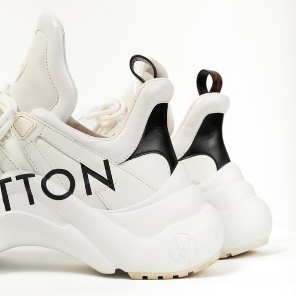 Louis Vuitton Archlight White & Black Signature Chunky Sneakers - Picture 9 of 14